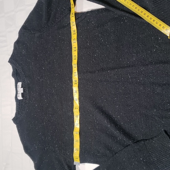 🖤Highline collective black flecked sweater in Medium🖤 - Picture 7 of 8